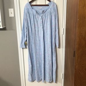 Women’s night gown